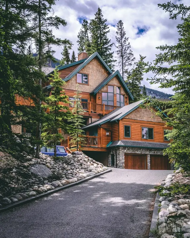Stonecreek.Homes Premium Domain